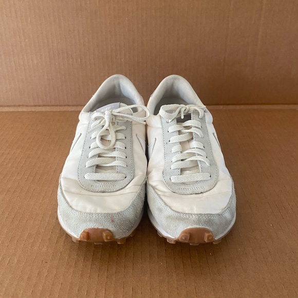 Nike Women's DBreak Lifestyle Shoes | US 8.5 - Picture 2 of 8